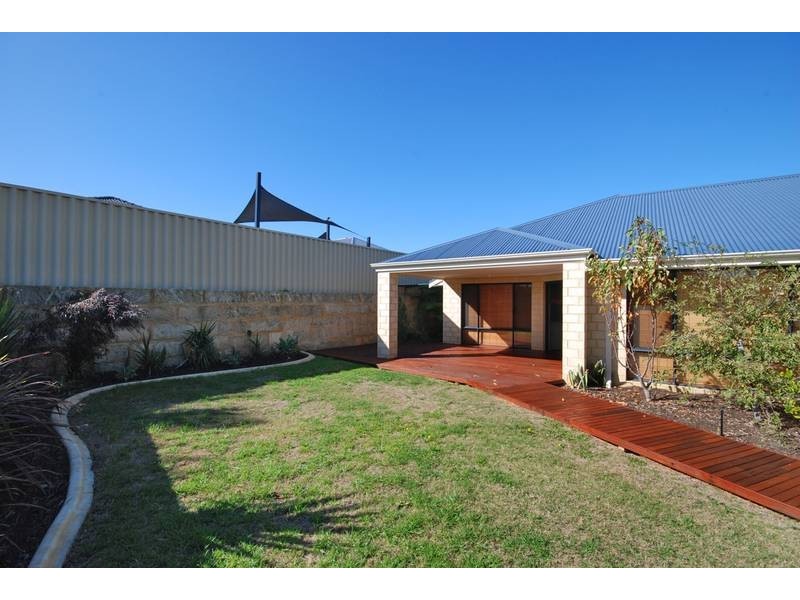 9 Clitheroe Way, Butler WA 6036