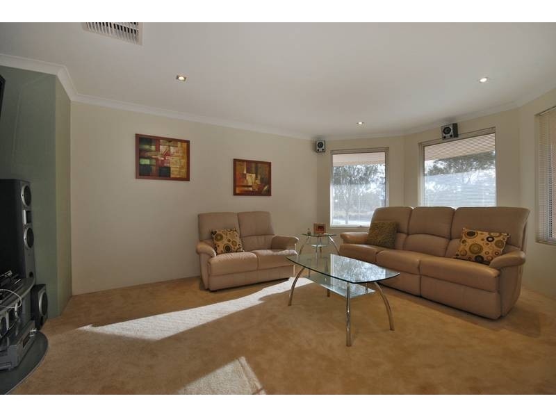 125 Homebush Drive, Butler WA 6036