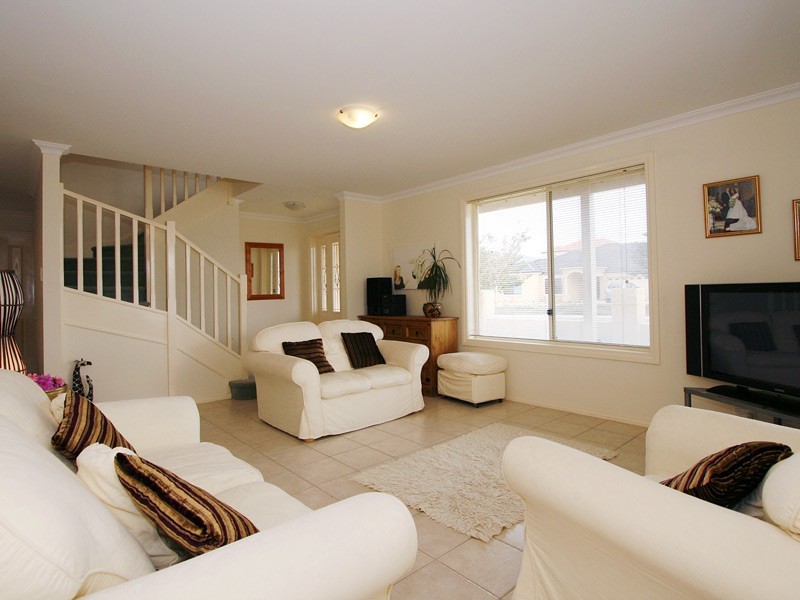 67 Seaspray Crescent, Jindalee WA 6036