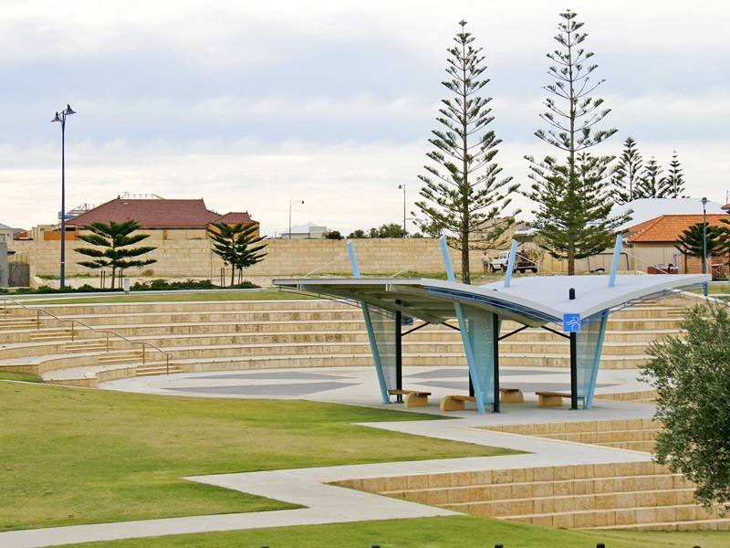 67 Seaspray Crescent, Jindalee WA 6036