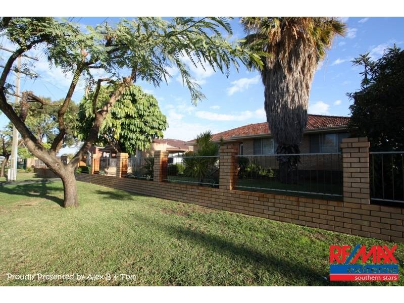 54 Stockman Way, Cannington WA 6107