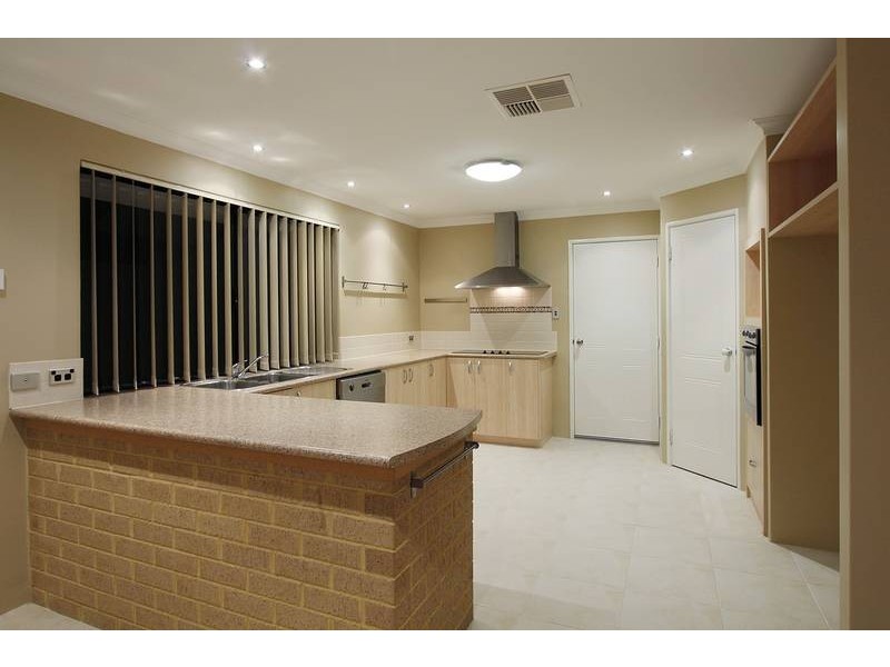 98 Benenden Avenue, Butler WA 6036