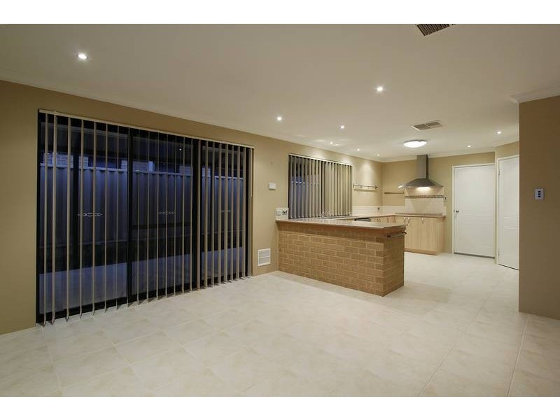 98 Benenden Avenue, Butler WA 6036