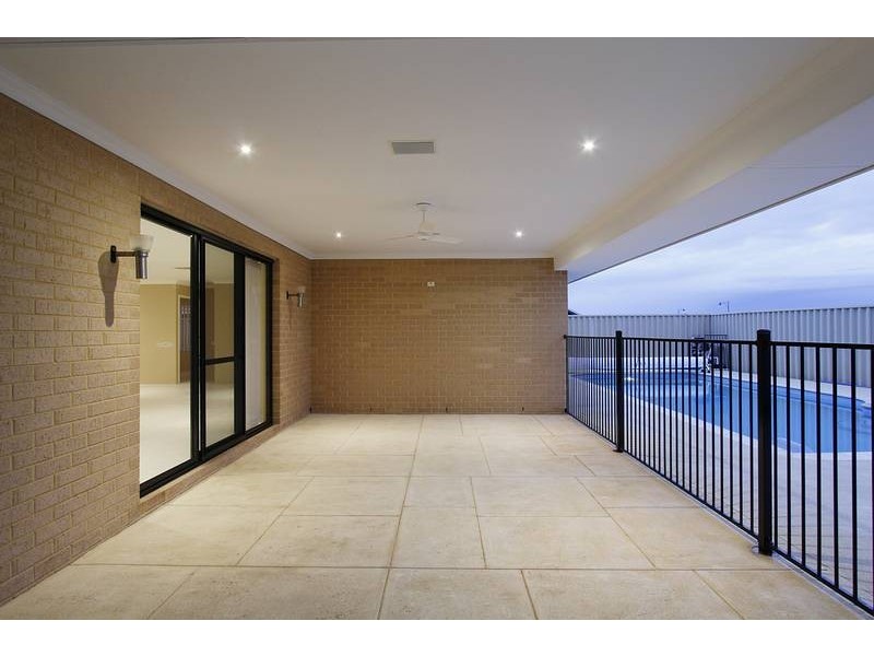 98 Benenden Avenue, Butler WA 6036