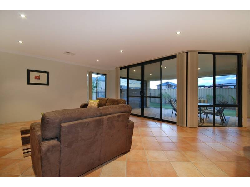 73 Wadhurst Road, Butler WA 6036