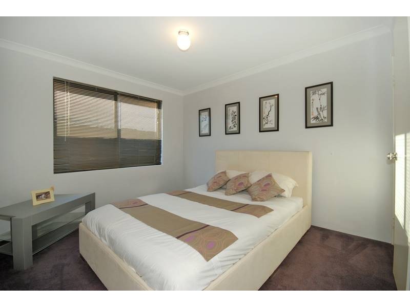 26 Shepperton Drive, Butler WA 6036
