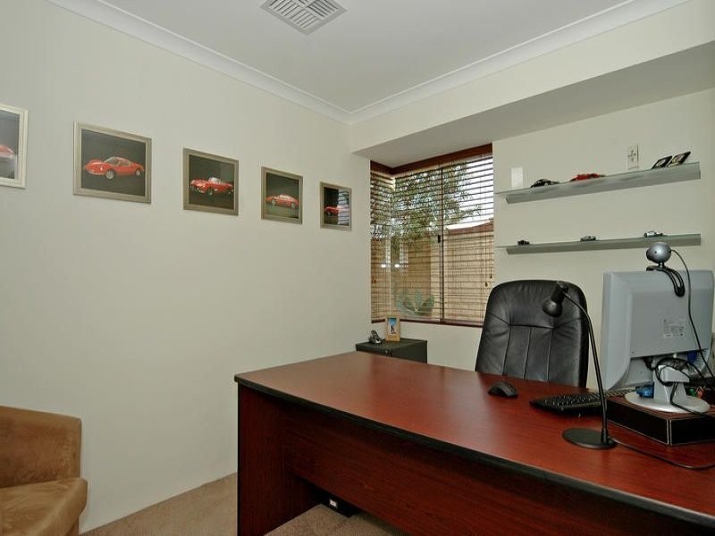 5 Galway Court, Mindarie WA 6030