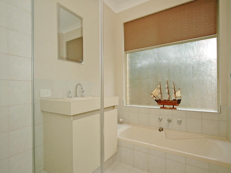 5 Galway Court, Mindarie WA 6030