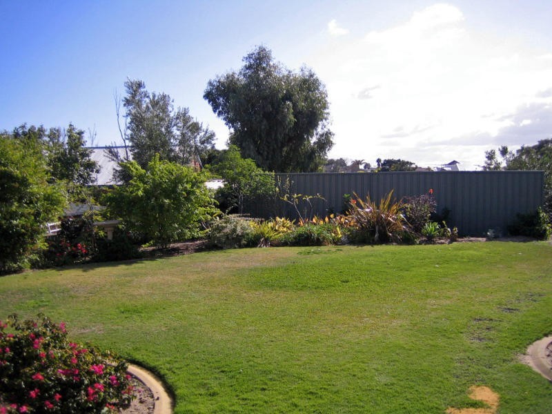 40 Rees Drive, Quinns Rocks WA 6030