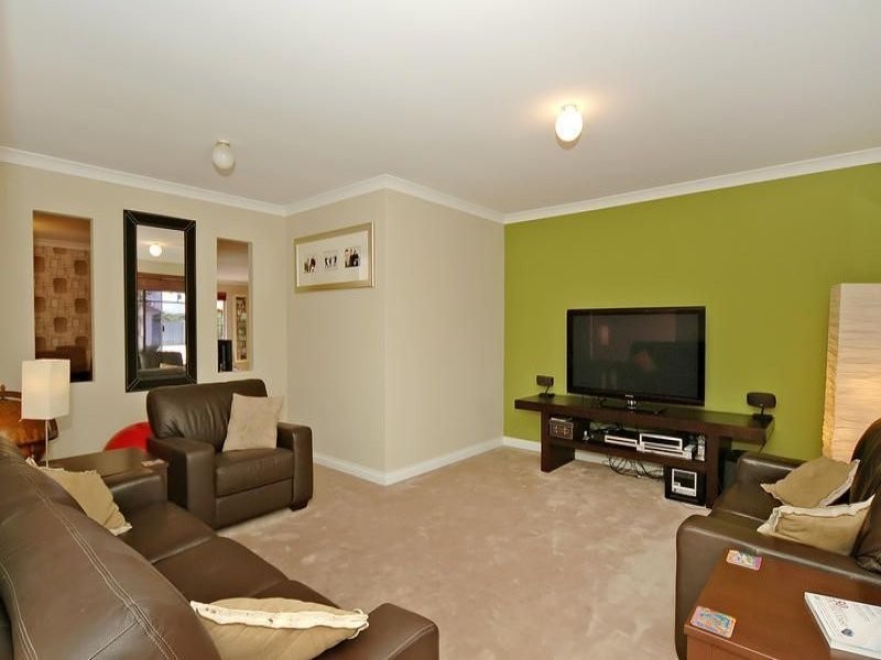 15 Tallinn Loop, Mindarie WA 6030