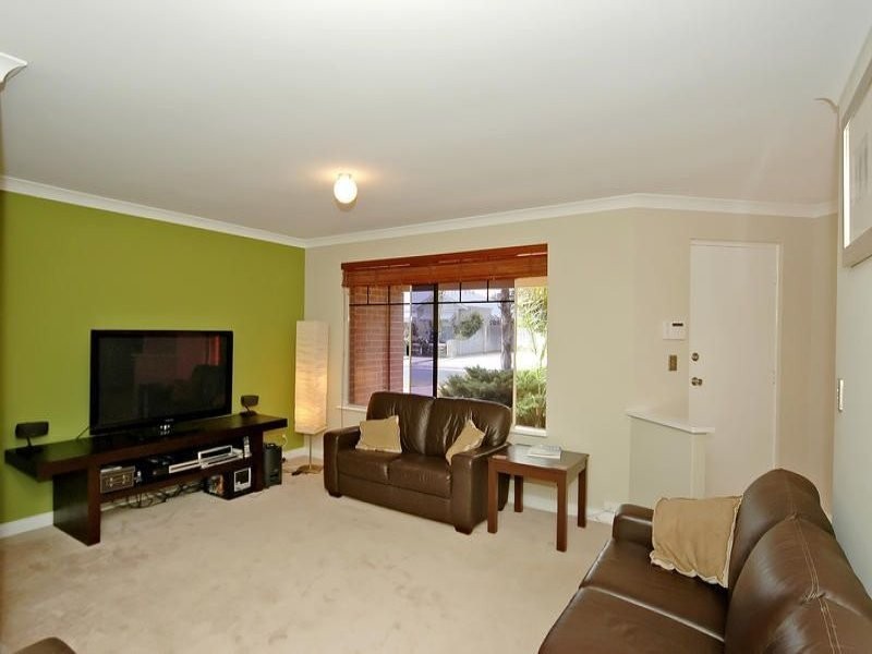 15 Tallinn Loop, Mindarie WA 6030