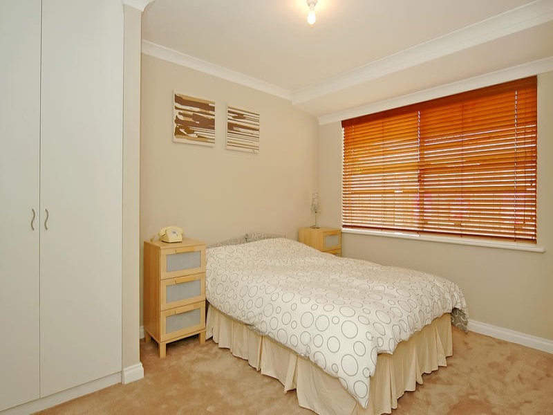 15 Tallinn Loop, Mindarie WA 6030
