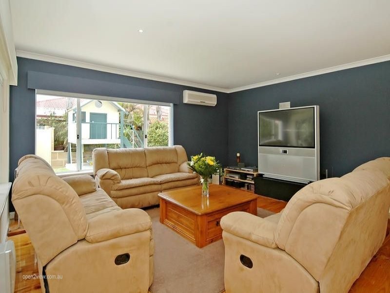 6 Seville Crest, Mindarie WA 6030