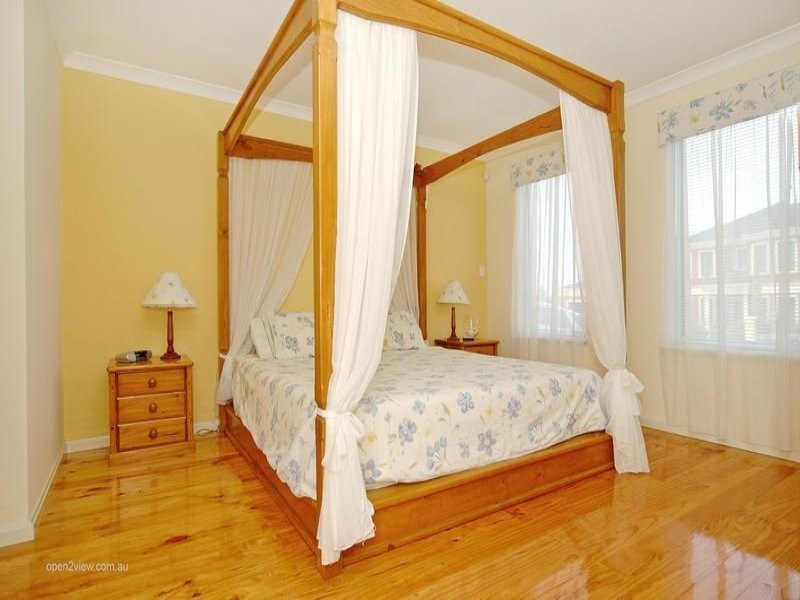 6 Seville Crest, Mindarie WA 6030