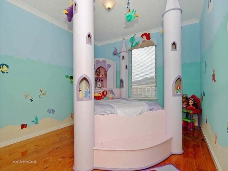 6 Seville Crest, Mindarie WA 6030