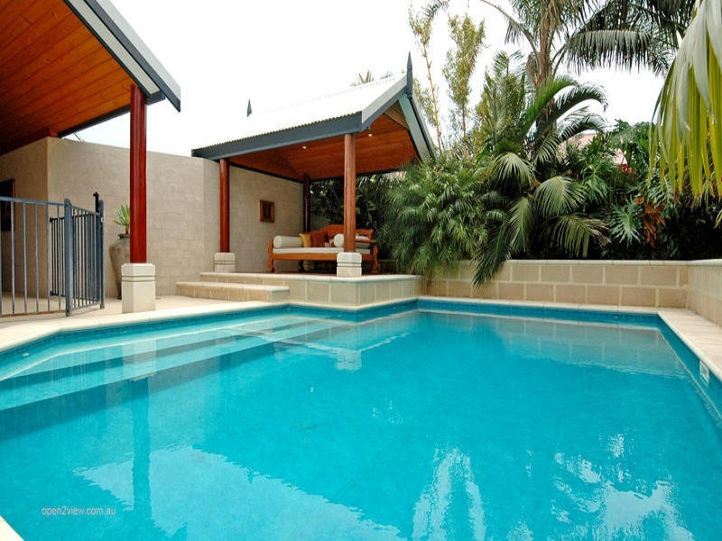 6 Seville Crest, Mindarie WA 6030