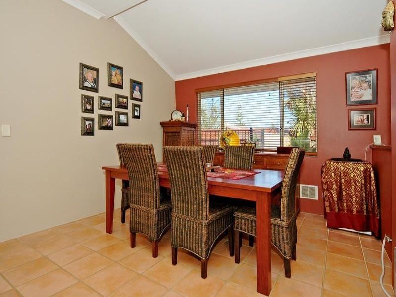 8 Fawley Retreat, Mindarie WA 6030