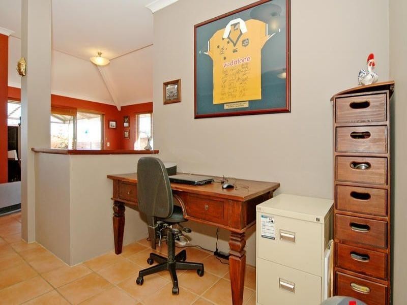 8 Fawley Retreat, Mindarie WA 6030