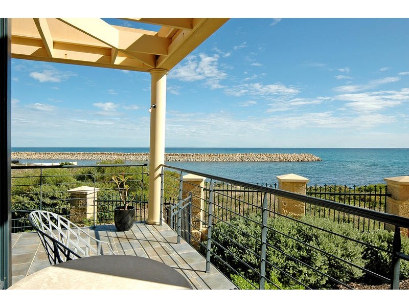 42 Clarecastle Retreat, Mindarie WA 6030