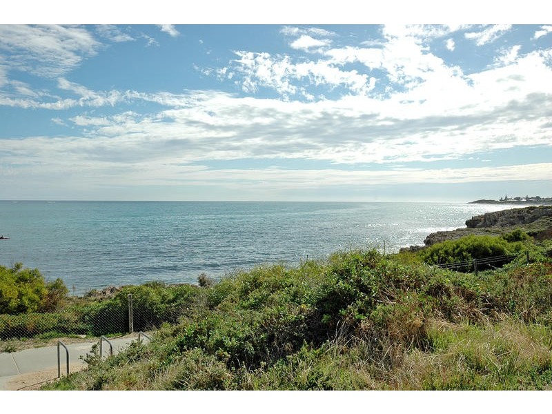 42 Clarecastle Retreat, Mindarie WA 6030