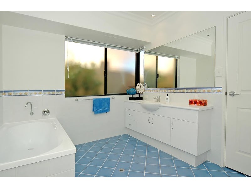 42 Clarecastle Retreat, Mindarie WA 6030