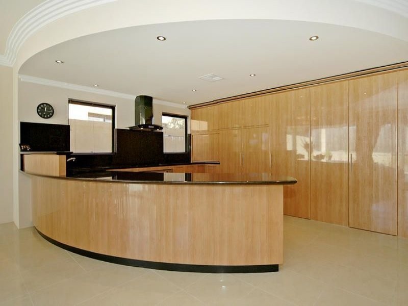 14 Rhodes Close, Mindarie WA 6030