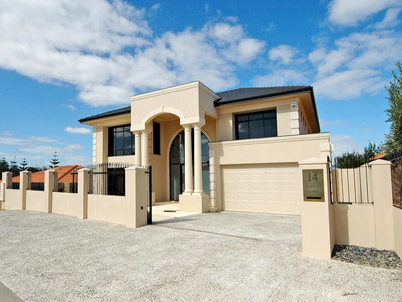 14 Rhodes Close, Mindarie WA 6030