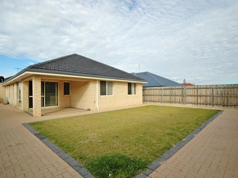 55 Sirius Ramble, Quinns Rocks WA 6030
