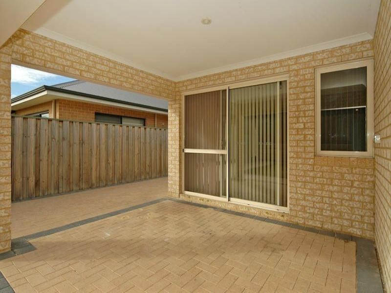 55 Sirius Ramble, Quinns Rocks WA 6030