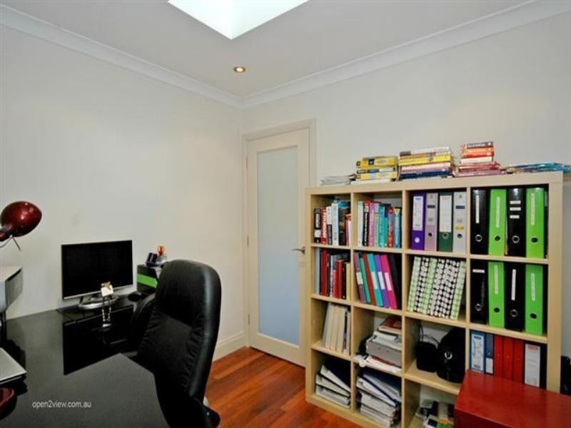 28 Rothesay Heights, Mindarie WA 6030