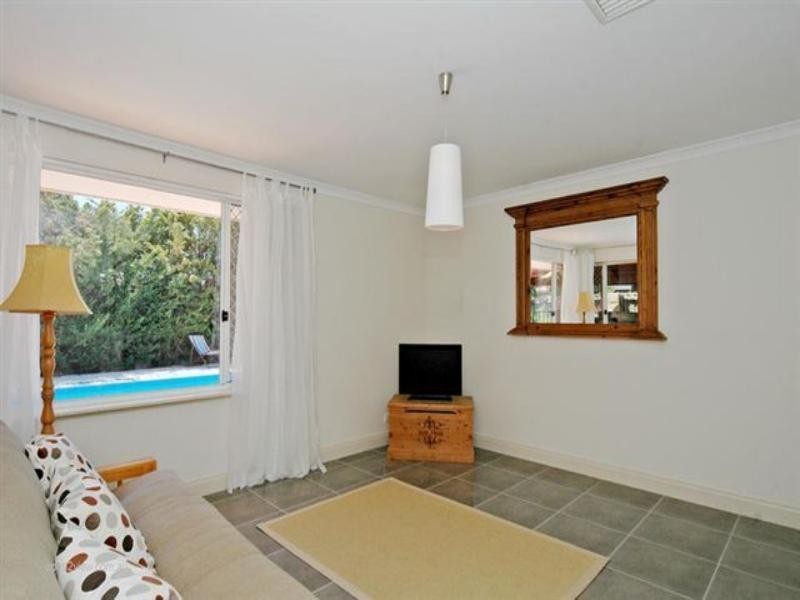 28 Rothesay Heights, Mindarie WA 6030