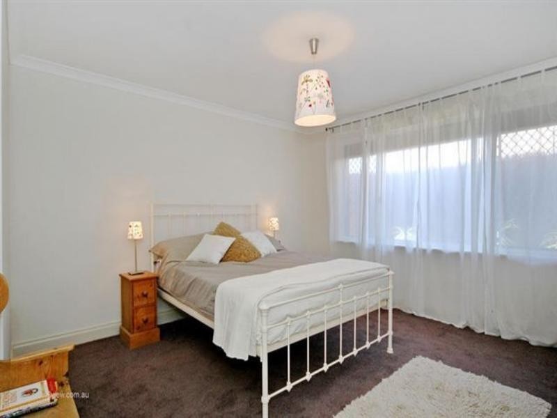 28 Rothesay Heights, Mindarie WA 6030