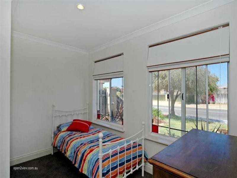 28 Rothesay Heights, Mindarie WA 6030