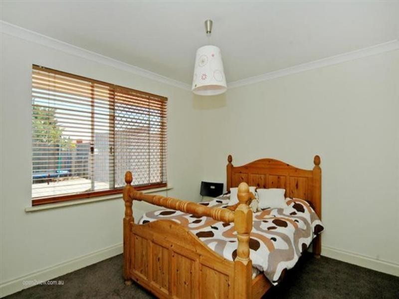 28 Rothesay Heights, Mindarie WA 6030