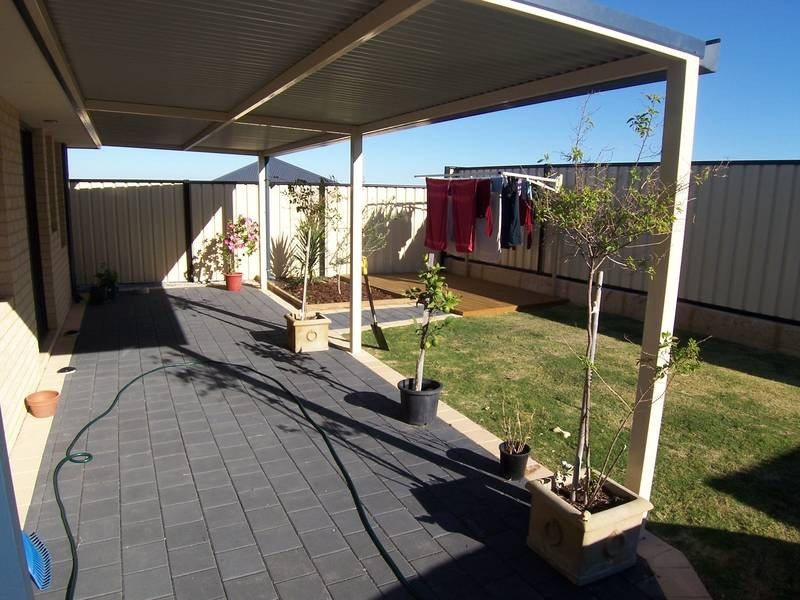 32 Elmhurst Drive, Clarkson WA 6030