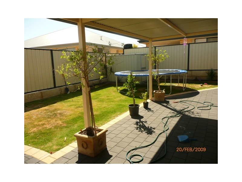 32 Elmhurst Drive, Clarkson WA 6030