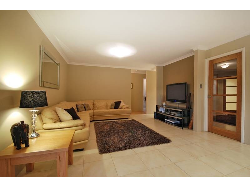 3 Haslingfield Wy, Butler WA 6036