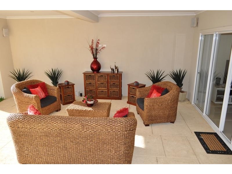 32 Mariners View, Mindarie WA 6030