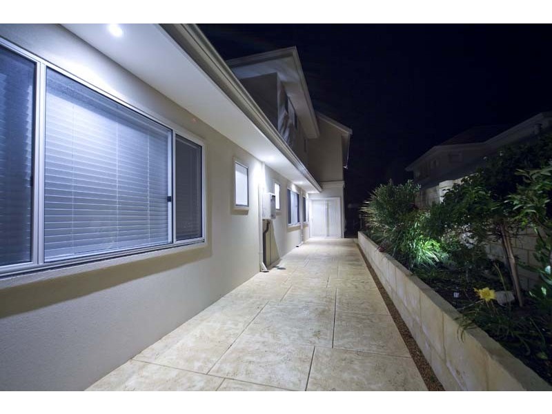 32 Mariners View, Mindarie WA 6030