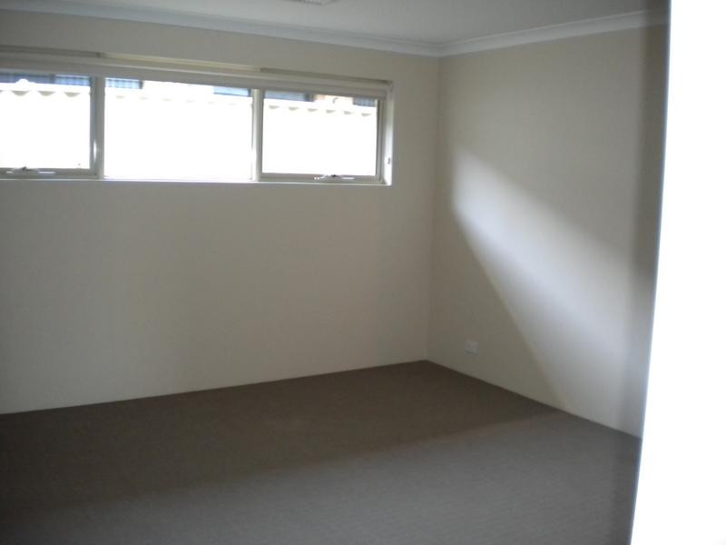 23 Helmsdale Loop, Butler WA 6036