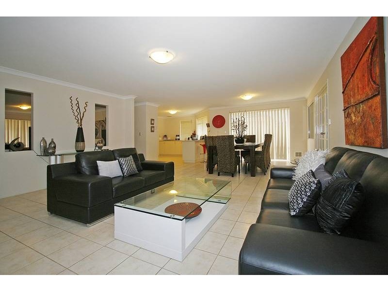 33 Sanderstead Loop, Butler WA 6036