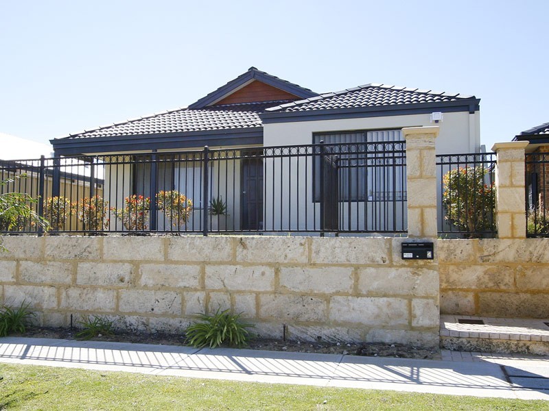 4 Colmworth Way, Butler WA 6036