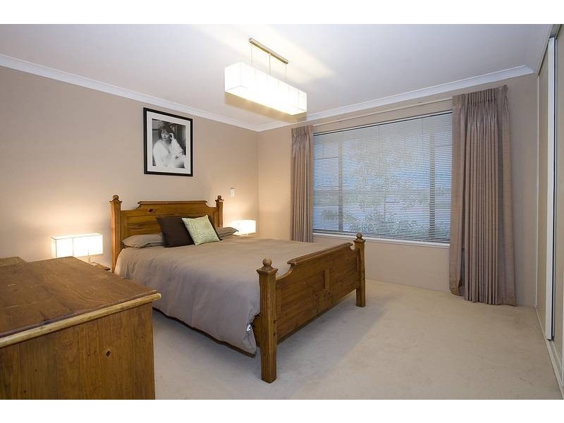 14 Shepperton Drive, Butler WA 6036