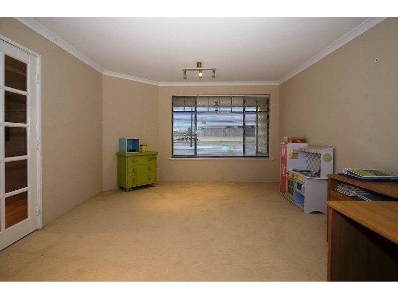 14 Shepperton Drive, Butler WA 6036
