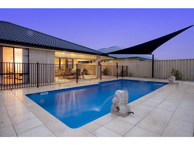 14 Shepperton Drive, Butler WA 6036
