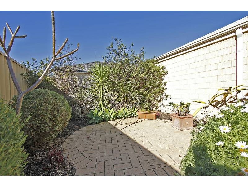 16 Colmworth Way, Butler WA 6036