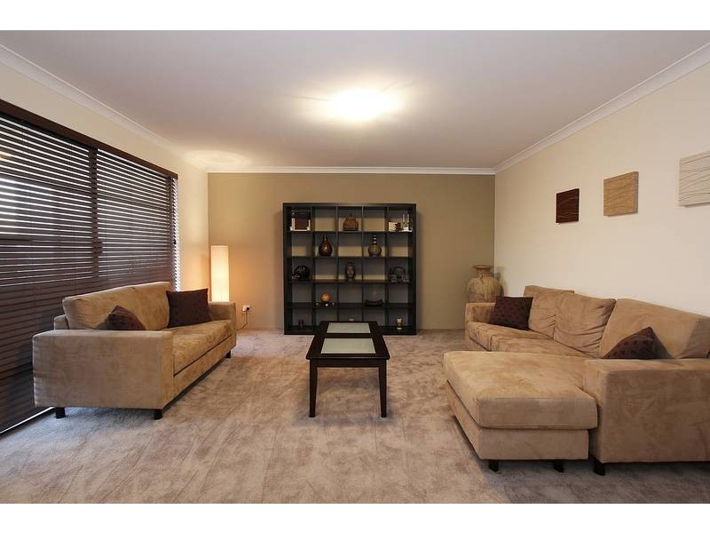 60 Finglas Meander, Butler WA 6036