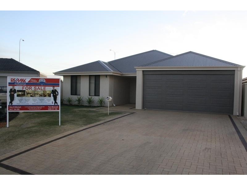 64 Wicklow Circle, Darch WA 6065