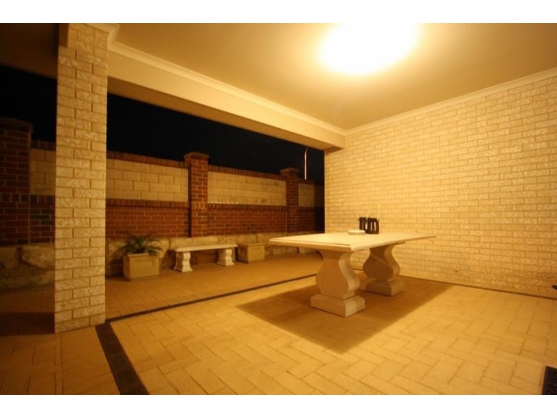 64 Wicklow Circle, Darch WA 6065
