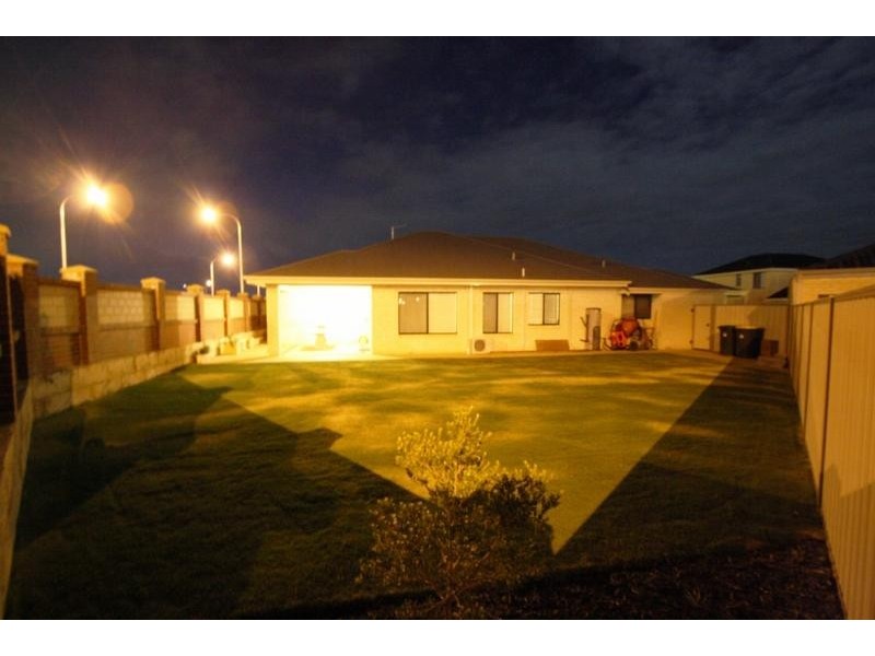 64 Wicklow Circle, Darch WA 6065